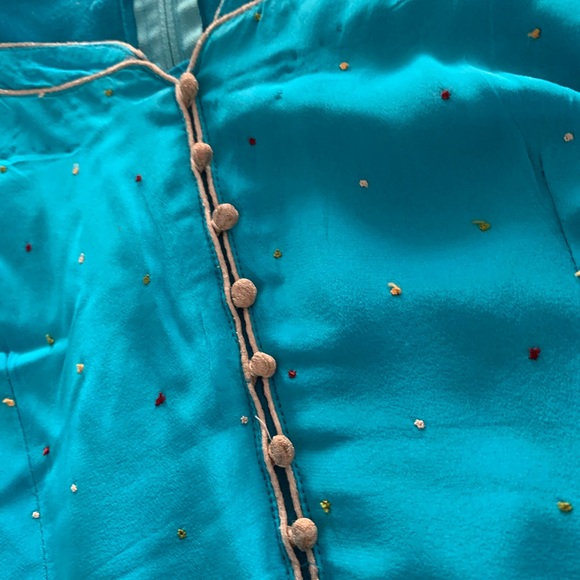 Blue Pure Chinnon Chiffon Outfit with Dupatta and Heavy Pants - Picture 7 of 10